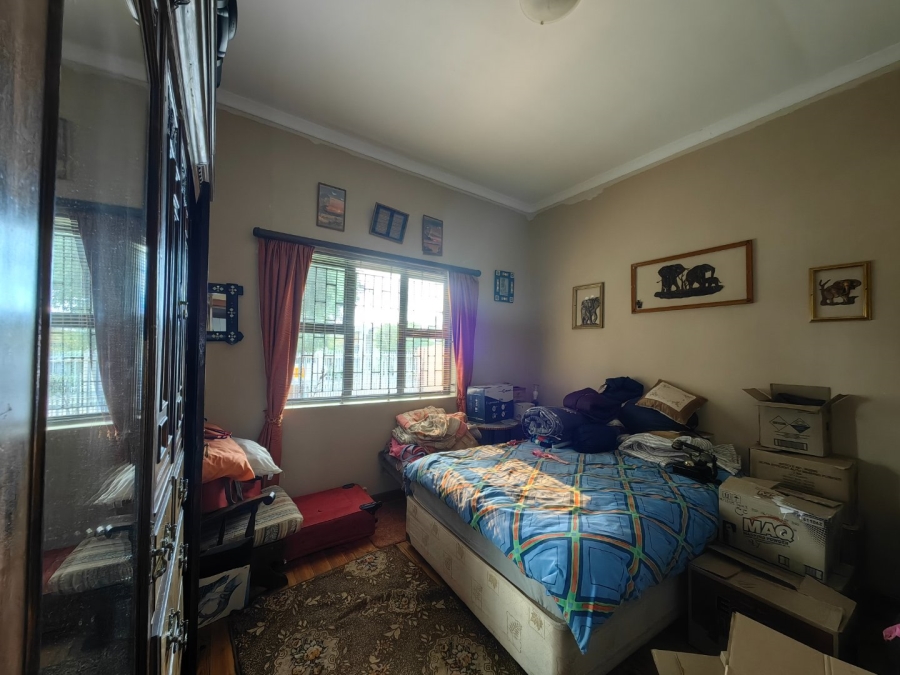 6 Bedroom Property for Sale in Glenlilly Western Cape